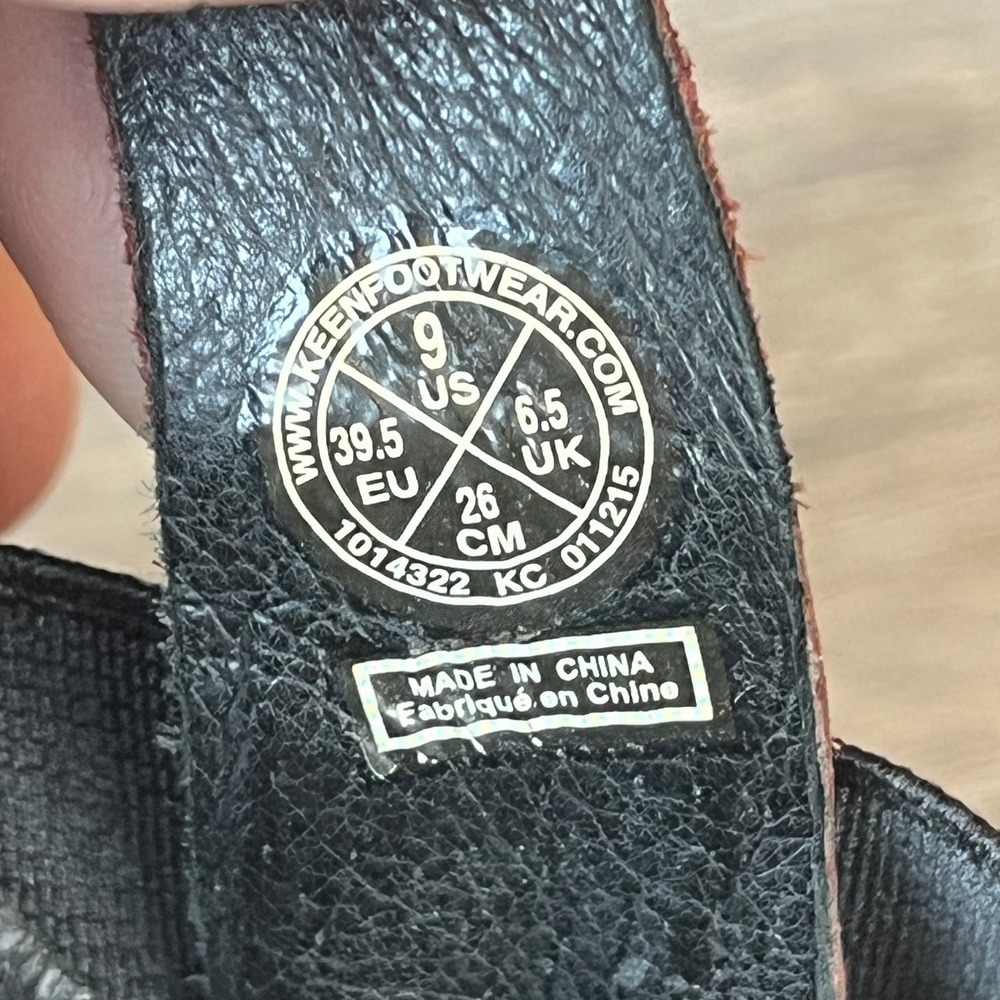 Keen Dauntless Strappy Travel Sandals Burgundy Leather Womens 9 UK 6.5 EU 39.5 - Picture 9 of 9